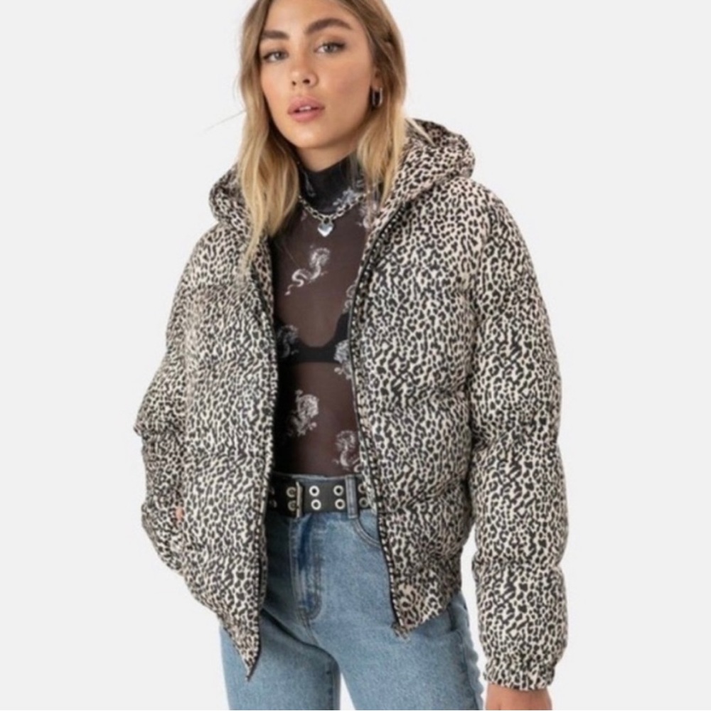 Leopard print puffer jacket! Never worn.